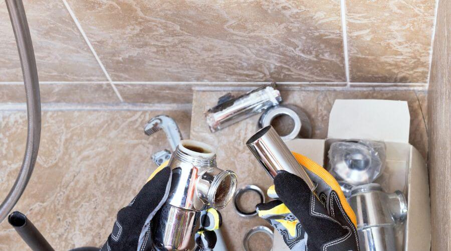 Professional gutter cleaning in Overland Park, KS